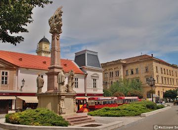 hungary/csallokoz/attraction/trinity-column