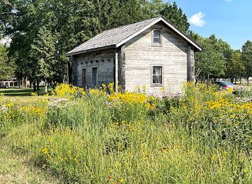south-dakota/brookings/attraction/centennial-log-cabin