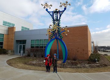 illinois/rockford/attraction/rockford-art-museum