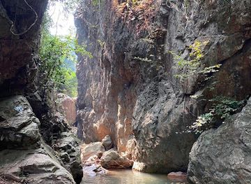thailand/sukhothai/attraction/sok-phra-rwng-long-phra-khrk