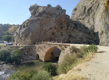 Kahta Çayı Şeytan Köprüsü
