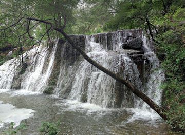 texas/central-texas/attraction/orion-falls