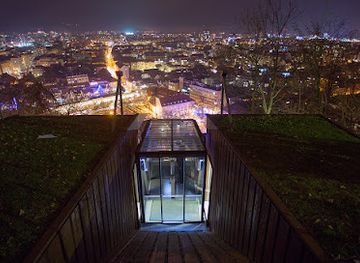 slovenia/zasavje/attraction/ljubljana-castle-funicular
