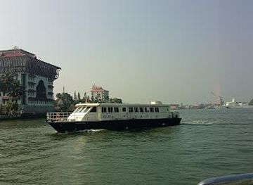 india/kochi/attraction/fort-kochi-boat-jetty