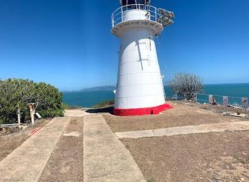 australia/magnetic-island/attraction/cape-cleveland-lighthouse