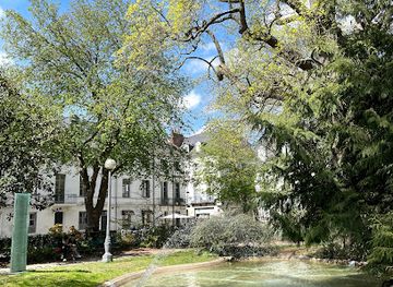 france/tours/attraction/square-sicard