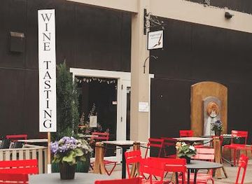 washington/bremerton/attraction/eagle-harbor-wine-co