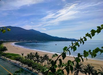 vietnam/north-central-coast/attraction/my-khe-beach-point