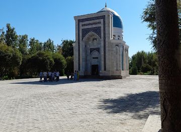 uzbekistan/urgench/attraction/memorialnyy-kompleks-al-khorezmi