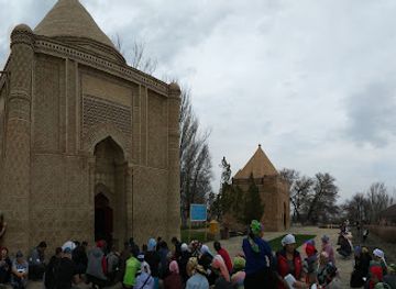 kazakhstan/southern-kazakhstan/attraction/aisha-bibi-mausoleum