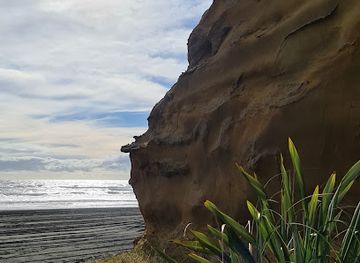 new-zealand/waikato/attraction/kaiotahi-cliffs