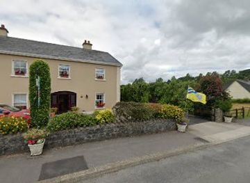 ireland/county-clare/attraction/clare-walking-tours