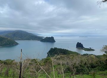 new-caledonia/hienghene/attraction/hiking-trail-col-du-ga-wiveak-hienghen