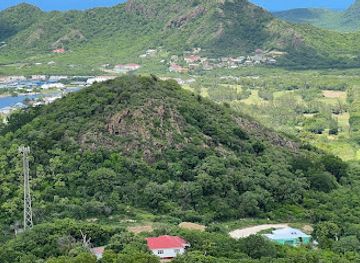 antigua-and-barbuda/jolly-harbour/attraction/cock-hill