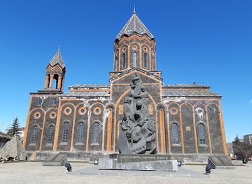 armenia/arpi-lake/attraction/vardanants-statue