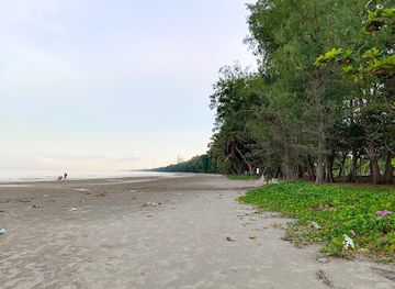 thailand/rayong/rayong-beach/attraction/kohn-aaw-haad-mae-ram-phueng