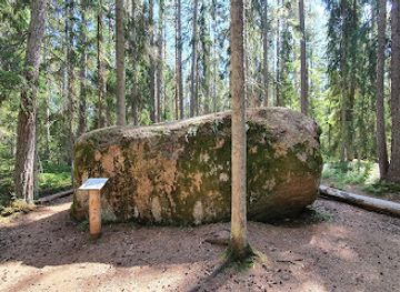 estonia/laane-viru-county/attraction/elu-kivil