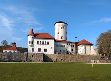 slovakia/zilina-region/attraction/budatin-castle