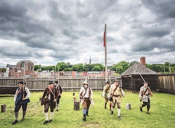 maine/franklin-county/attraction/old-fort-western