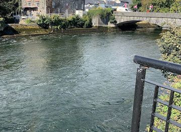 ireland/salthill/attraction/the-river-corrib-spill-rainbow
