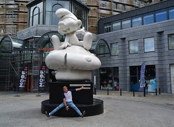 belgium/duchy-of-brabant/attraction/smurf-statue