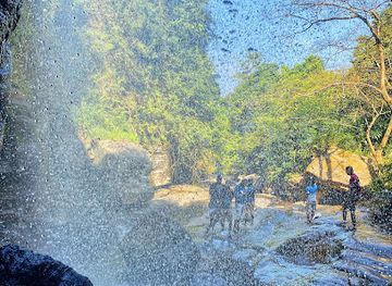 sri-lanka/kegalle-district/attraction/dummala-ella-falls