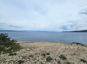 croatia/hvar-island/attraction/kamena-obala-jaske