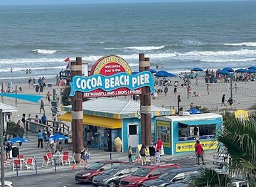 florida/cocoa-beach/attraction/cocoa-beach-pier-arch