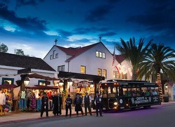 california/san-diego-beaches/attraction/ghosts-gravestones-tour-san-diego