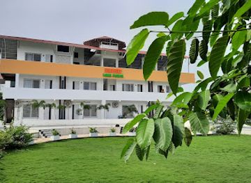 india/north-india/attraction/silvery-lake-farm-pachagaon