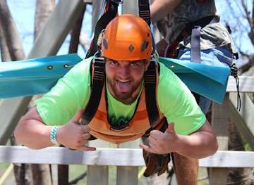 honduras/utila/attraction/south-shore-canopy-zipline