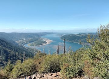 oregon/columbia-river-gorge/attraction/angel-s-rest-lookout