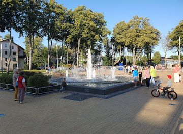 lithuania/palanga-beach/attraction/palangos-muzikinis-fontanas