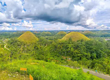 Chocolate Hills Complex