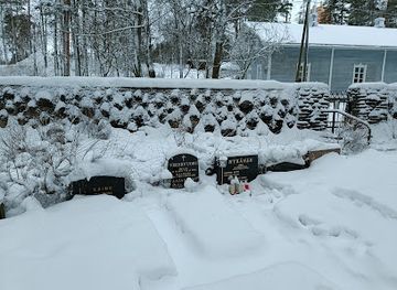 finland/jyvaskyla/attraction/matti-nykanen-s-grave