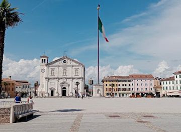 italy/friuli-venezia-giulia/attraction/main-square-piazza-grande