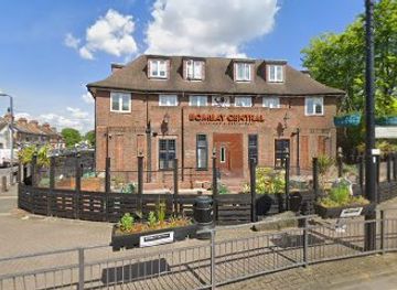 united-kingdom/middlesex/attraction/the-weald-stone