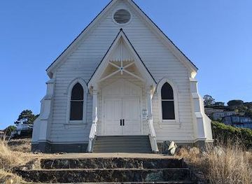 california/berkeley/attraction/old-st-hilary-s-preserve