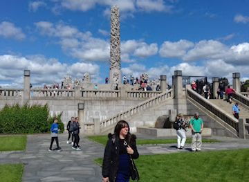 norway/oslo/majorstuen/attraction/gustav-vigeland-statue
