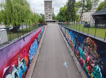 poland/krakow/nowa-huta/attraction/muralowa-uliczka