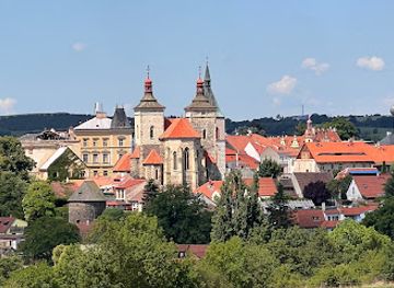 czechia/central-bohemia/attraction/lechuv-stone