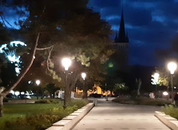 hungary/szekesfehervar/attraction/javor-otto-emlekko