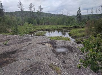minnesota/gunflint-trail/attraction/magnetic-rock-trail-brt-west-trailhead