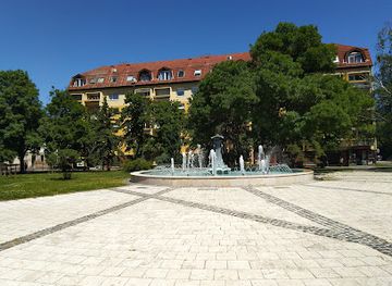 hungary/szeged/attraction/glattfelder-teri-szokokut