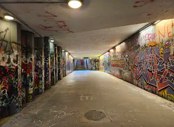 Underground grafitti