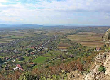 romania/banat/attraction/dezna-fortress