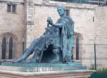 united-kingdom/leeds/attraction/constantine-the-great