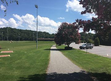 north-carolina/hickory/attraction/henry-fork-river-park