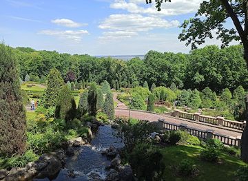 ukraine/chornohora-range/attraction/mezhyhirya-residence