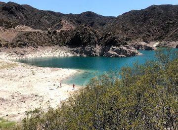 argentina/cuyo/attraction/dique-potrerillos